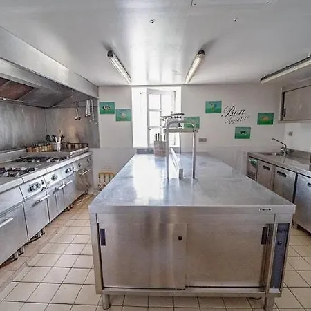 Casa vacanze Charming House Overlooking Aveyron Valley *