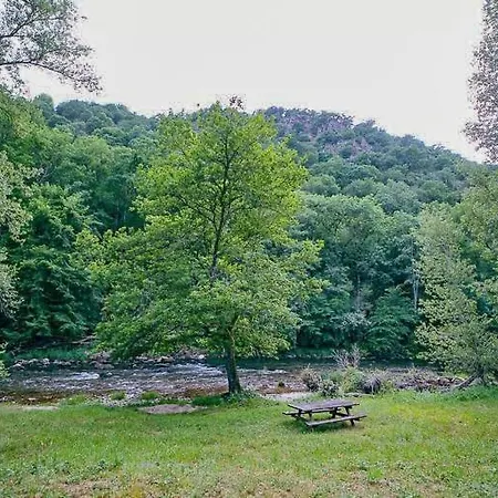 Charming House Overlooking Aveyron Valley Casa vacanze