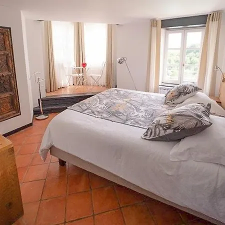 Charming House Overlooking Aveyron Valley 別荘 *