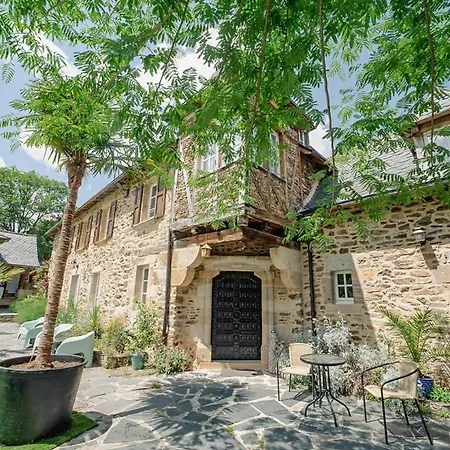 Charming House Overlooking Aveyron Valley 別荘 La Fouillade
