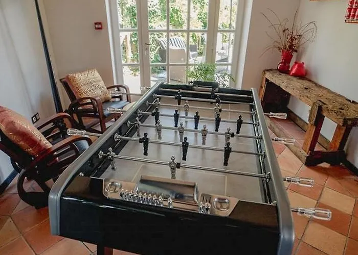 بيت للعطل Charming House Overlooking Aveyron Valley *