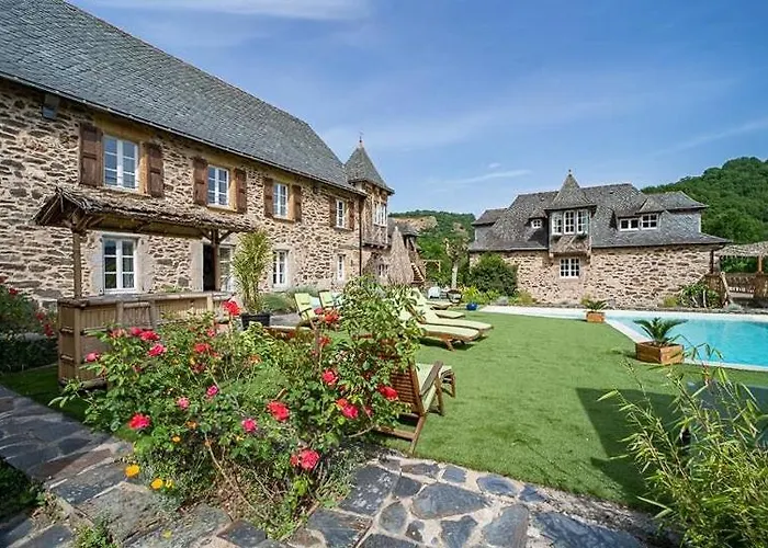 Charming House Overlooking Aveyron Valley