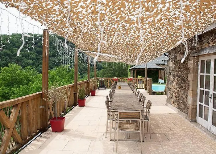 بيت للعطل Charming House Overlooking Aveyron Valley