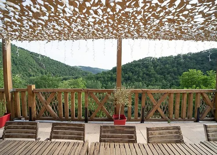 بيت للعطل Charming House Overlooking Aveyron Valley