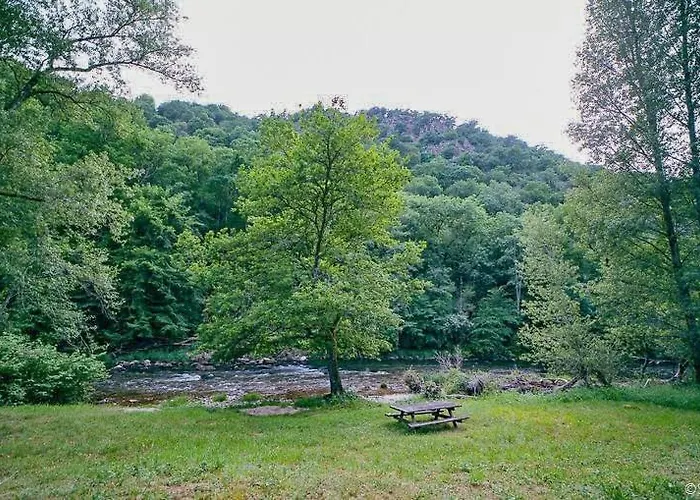بيت للعطل Charming House Overlooking Aveyron Valley